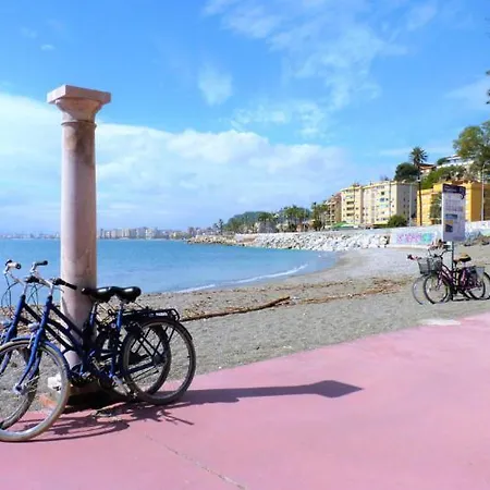 Apartment En La Playa En Paseo Maritimo Malaga